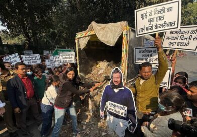 Delhi Women Dump Garbage Outside Arvind Kejriwal’s Residence